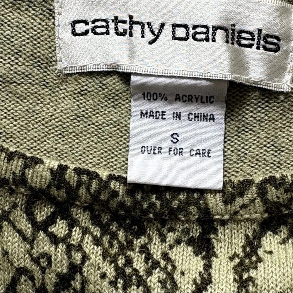 Cathy Daniels Sweater Women‎ S Green Snakeskin Print Long Sleeve Knit Top